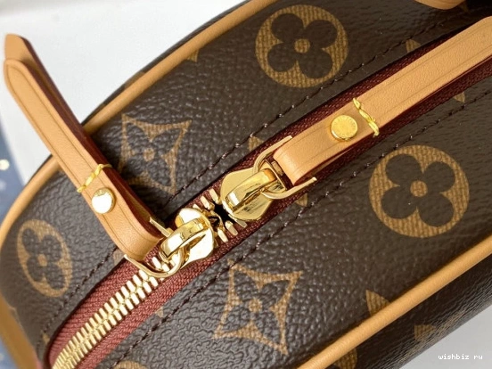 WIS PM BOITE CHAPEAU SOUPLE VUITTON LOUIS 1024